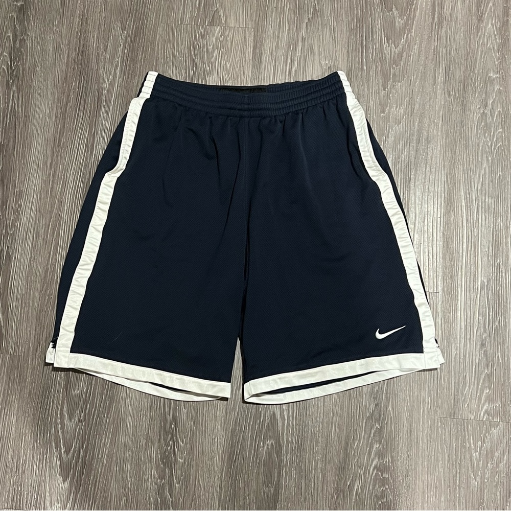 Nike - Men’s Basketball Shorts - L